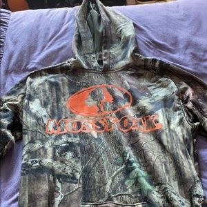 Mossy Oak camo sweatshirt